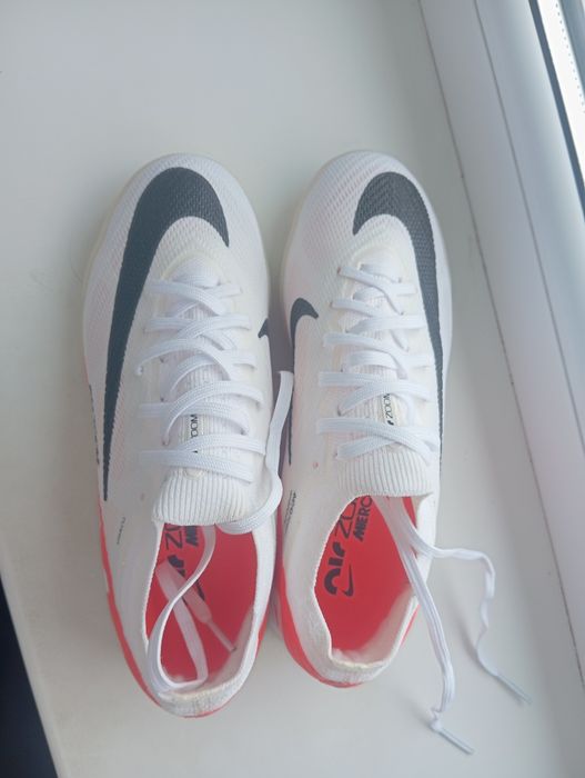 Сороконіжки Nike Air Zoom