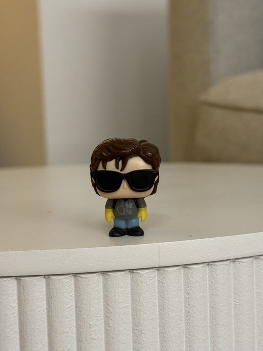 Steve Stranger Things Kinder Joy