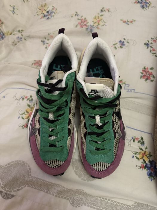 Nike x Sacai VaporWaffle Villain Red