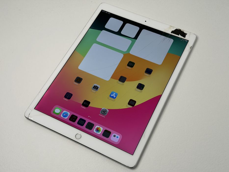 iPad Pro 12.9 2. gen. (A1670) - 256GB - zbity - faktura VAT 23%