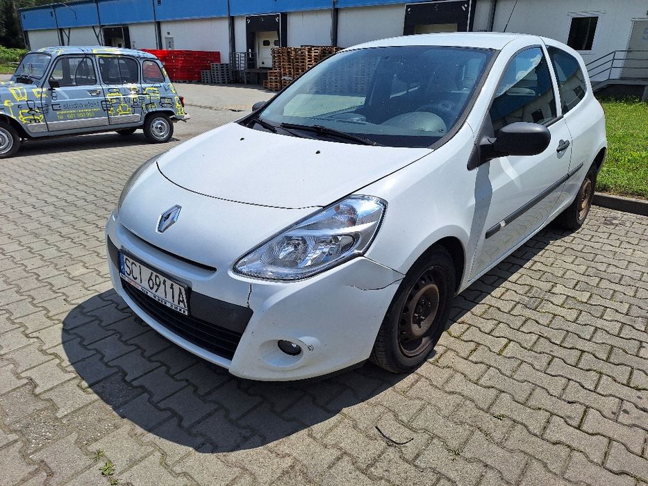 Sprzedam Renault Clio 2013 rok diesel 1.5 DCI w wersji ciężarowej !!!