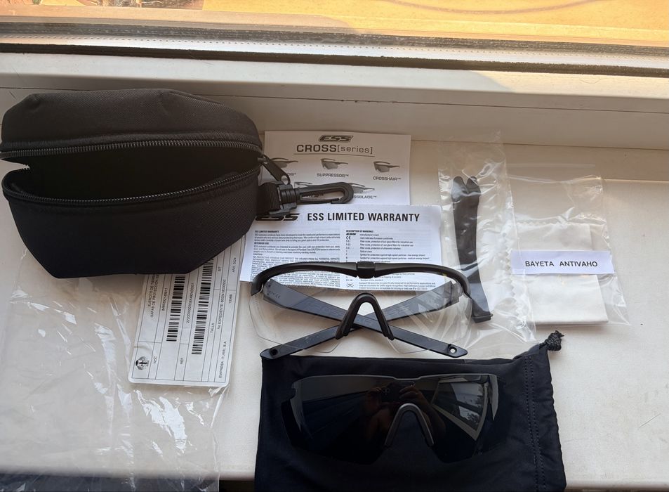 Тактичні окуляри ESS Crosshair 2LS KIT BLACK
