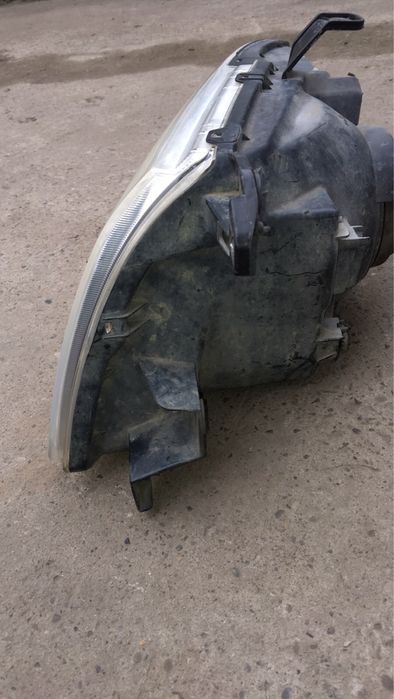 Фара Mitsubishi Pajero Wagon Мітсубісі Паджеро Вагон 2000-2006рр