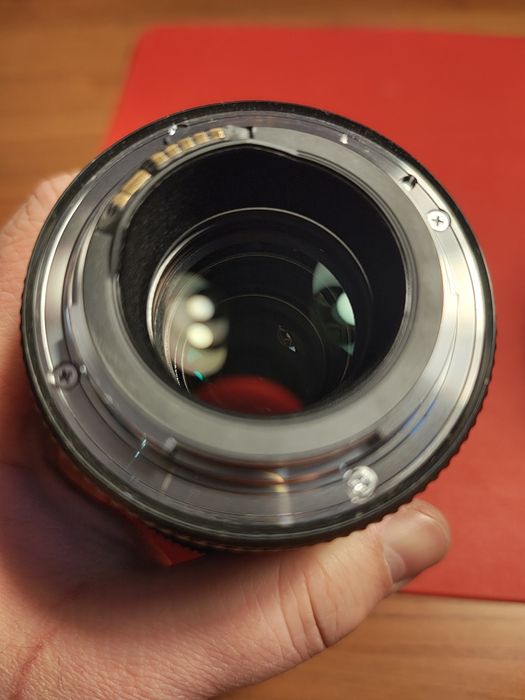 Canon EF 100mm 2.8 IS Macro