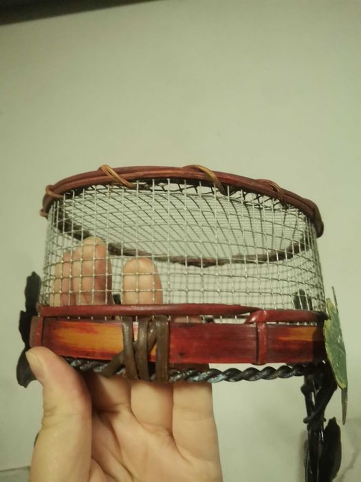 Cesta da fruta em metal