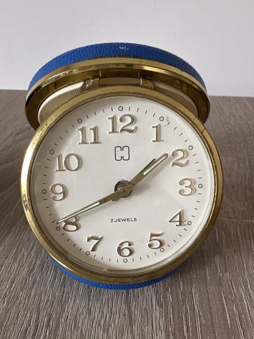 Часы дорожные с будильником