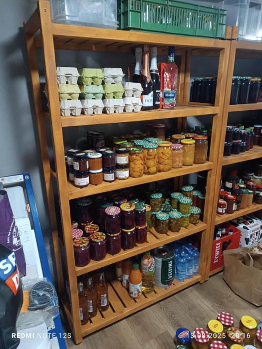 Solidny regał drewniany do spiżarni każdy wymiar