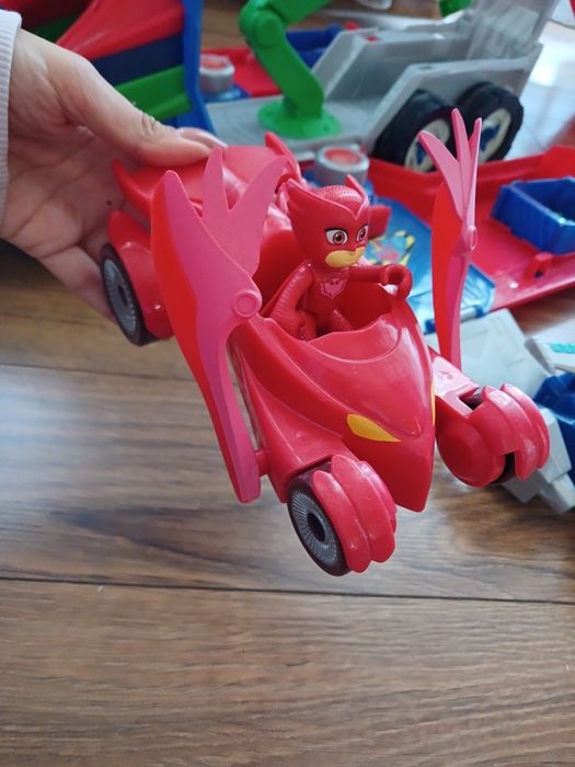 Фургон Герої в масках