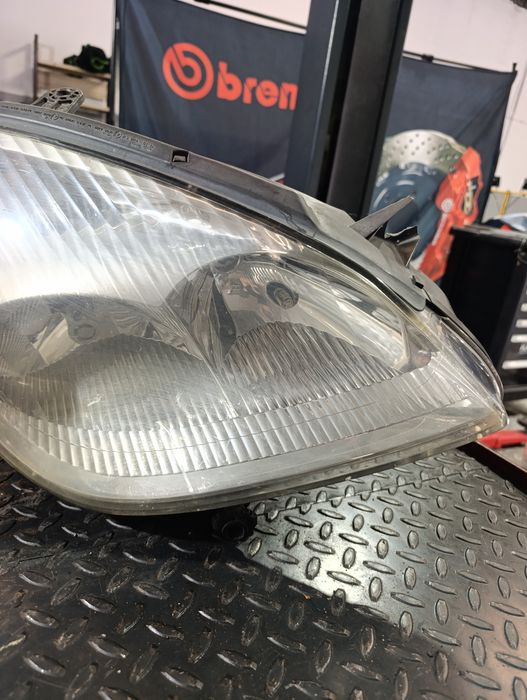 Óptica Farol Direito Citroen C5 com módulo Xenon 9644275280