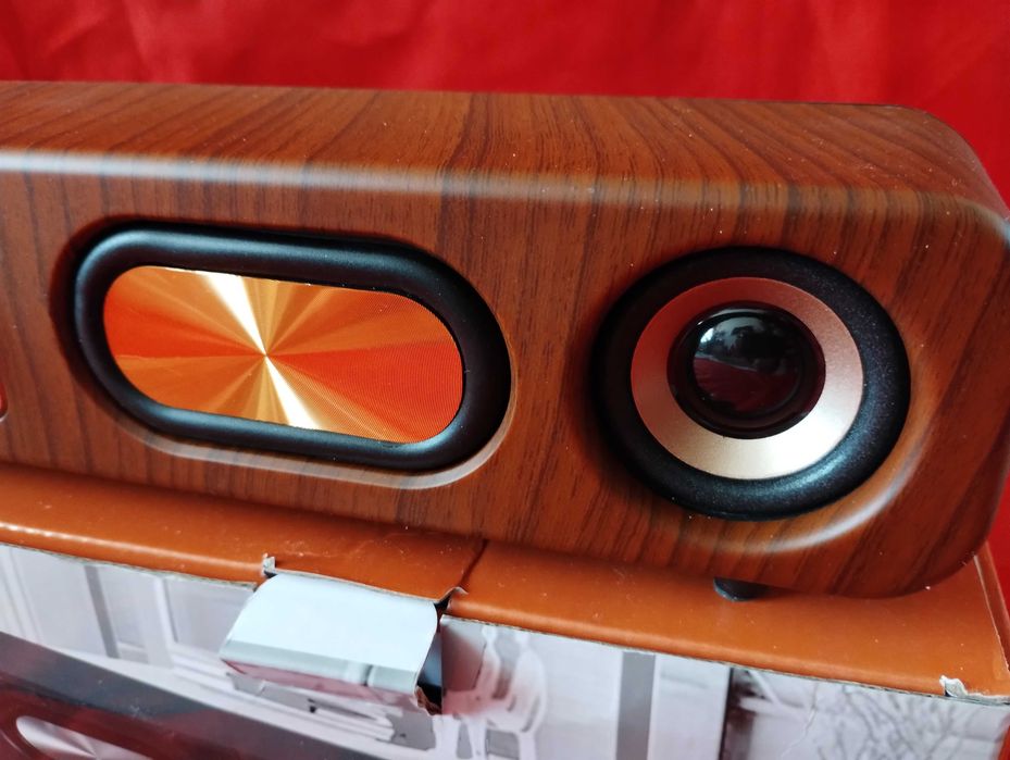 Мультимедийный муз центр ( Блютуз / USB / AUX / TFT / SD-карта / ЮСБ )