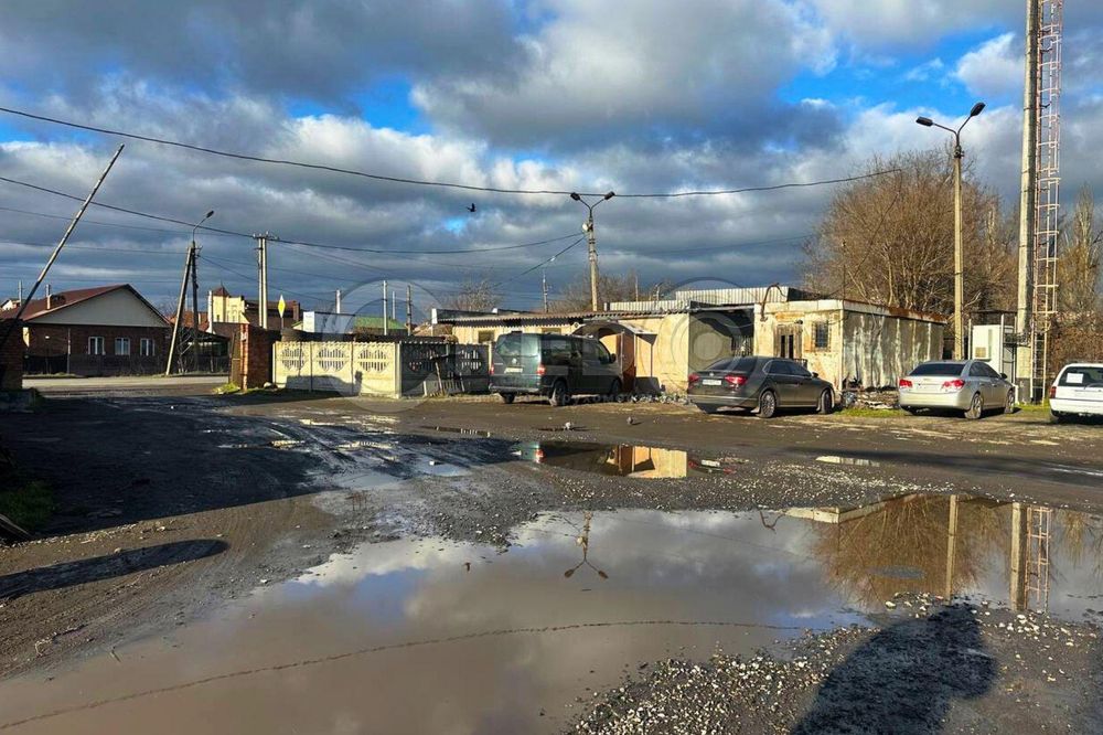 Продаж території, вул. Ньютона, Карачуни.