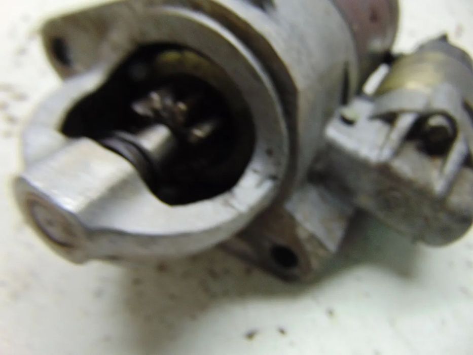 Datsun 1200 motor arranque " usado em bom estado