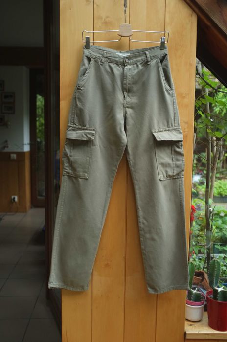 Stradivarius STR spodnie cargo bojówki wysoki stan militarne khaki