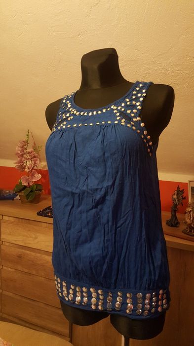 Elegancka ciekawa bluzka