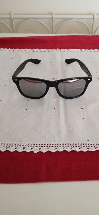 Oculos espelhados EDP, novos