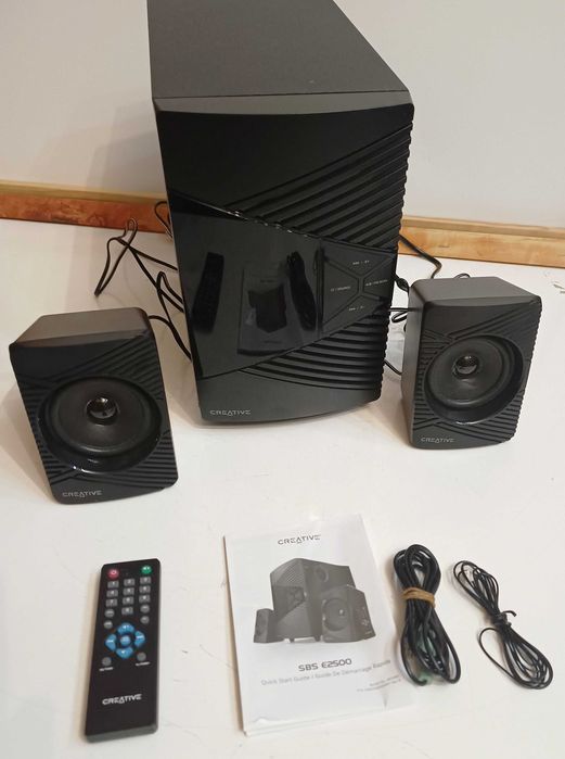 Zestaw muzyczny  tzw 2.1 ze wzmacniaczem - Creative
