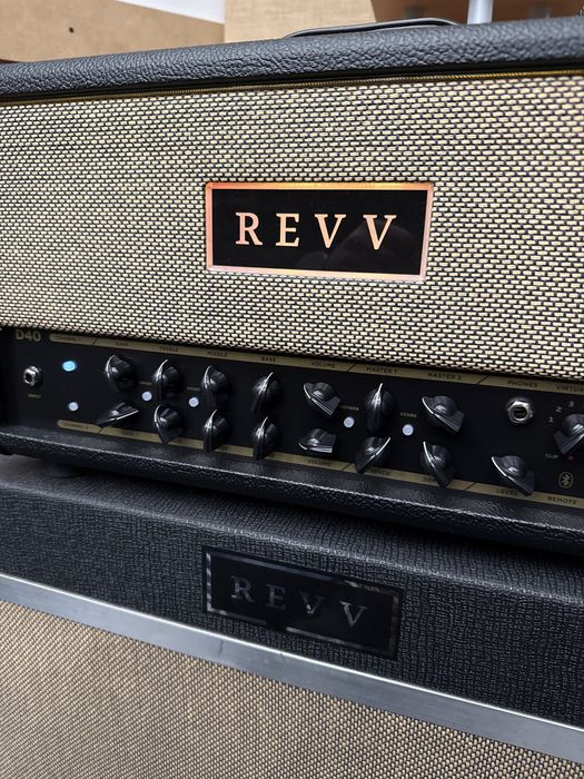 Revv D40 Dynamis + cab boutique 1x12