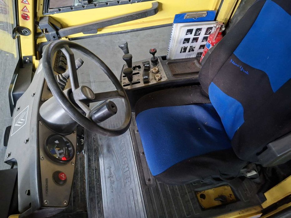 Zamiatarka KARCHER ICC1 1350mth