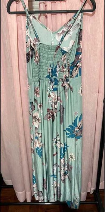 Pack 3 Vestidos Florais M/L – Muito Bom Estado