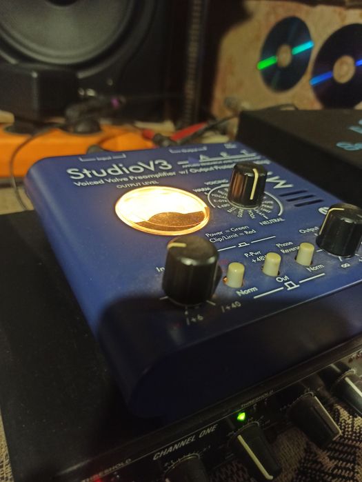 Мікрофонний Передпідсилювач Art tube MP studio v3