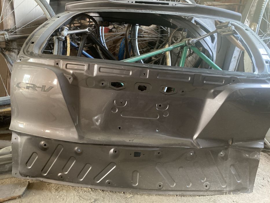 Задня кришка багажника Honda CR-V