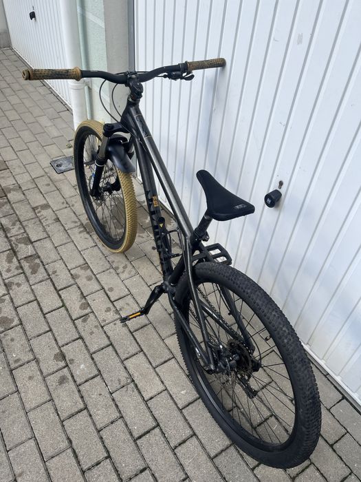 Rower ns bikes dirt idealny na początek