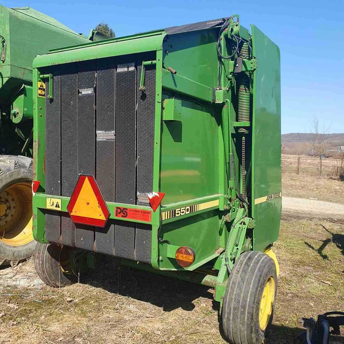 продам рулонний прес підбирач джон дир 550