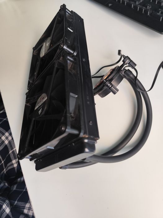 CORSAIR Water/Liquid CPU Cooler Hydro Series H110