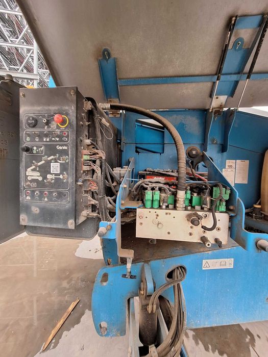 Podest Teleskopowy GENIE S-60HC (31)