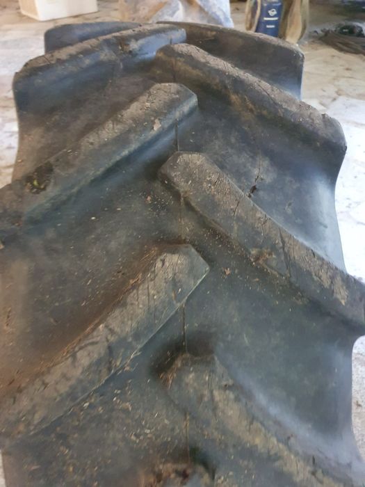 Pneus agricolas usados