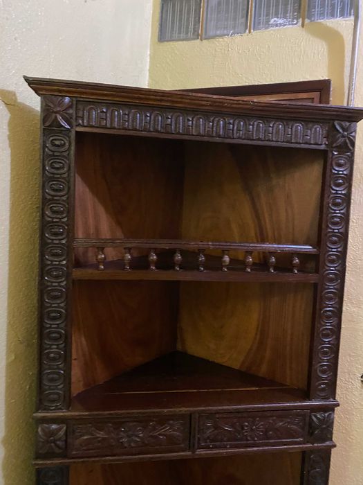 Belo Móvel/Armário/Antiguidade /de Africa.Castanho.Boa Condição.