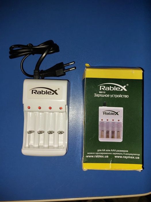Зарядное устройство Rablex для аккумуляторов АА и ААА
