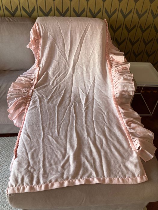 Colcha rosa cama criança/bebé com folho plissado