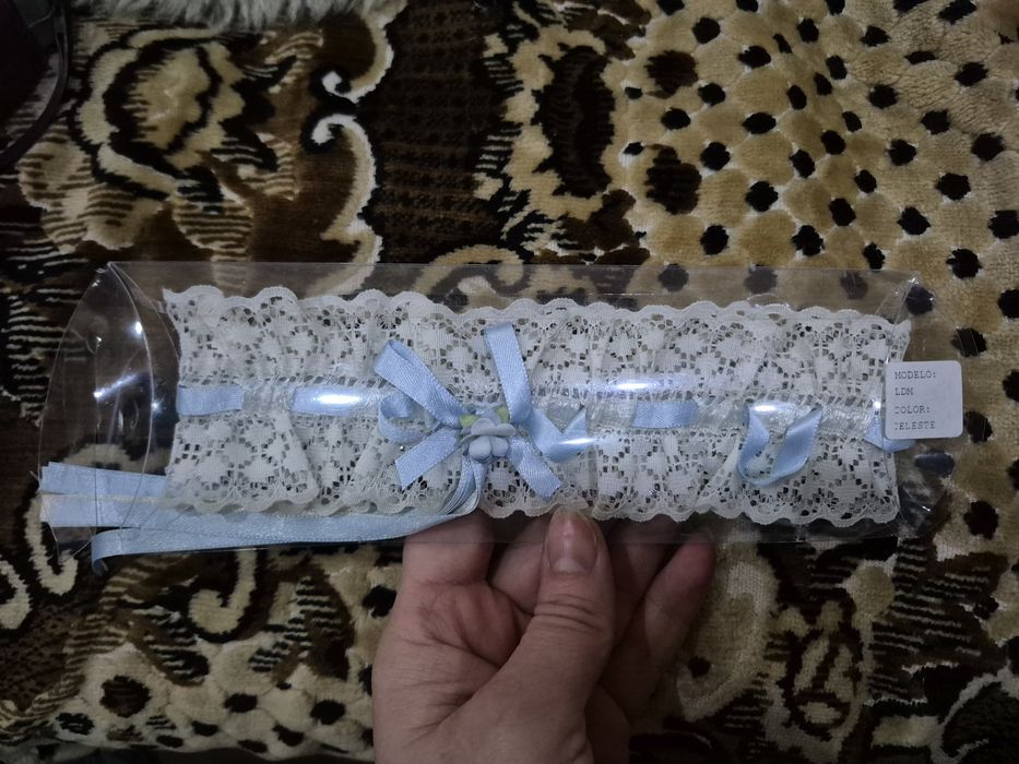 Подвязка на ногу для невесты