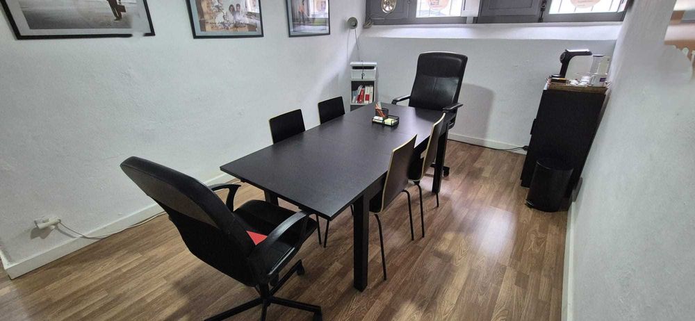 Loja de 64m na Amadora, Venteira, com 2 pisos