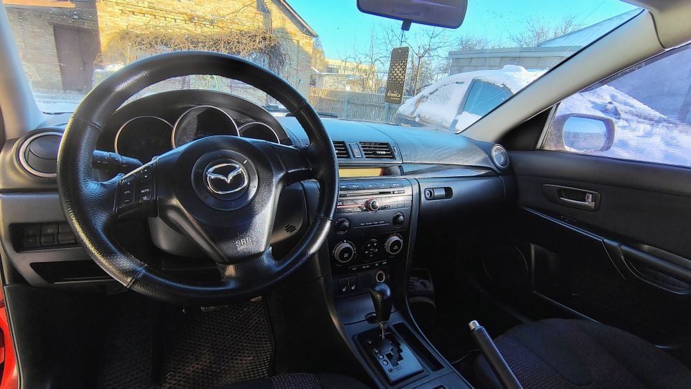 Мазда 3.Автомат  2л. Бензин