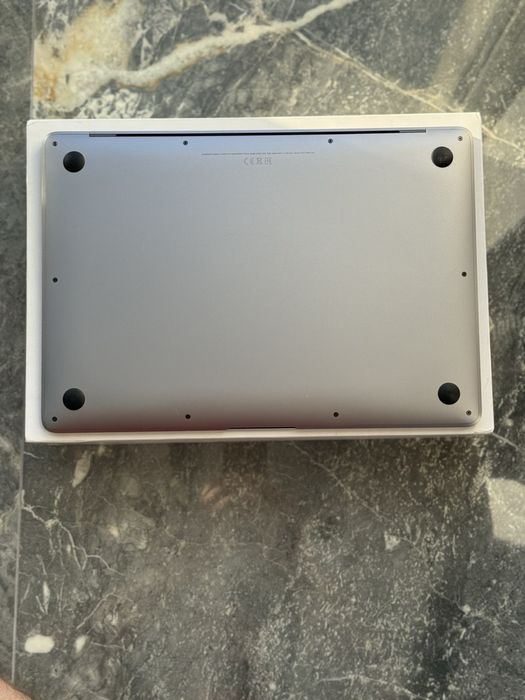 Macbook air 2019 8/128