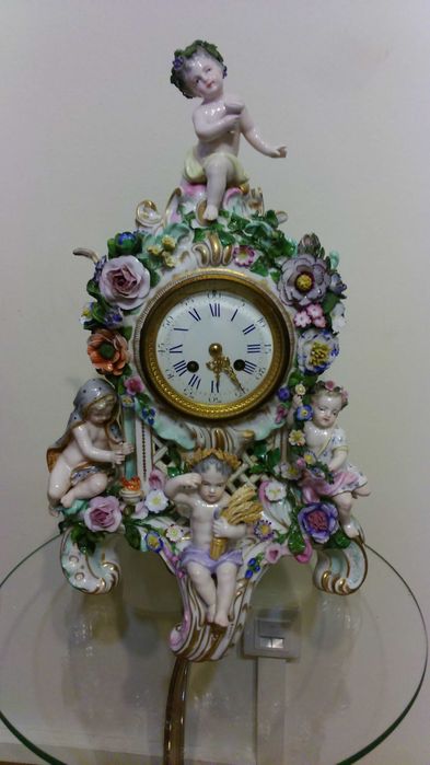 Porcelanowy zegar Pory Roku