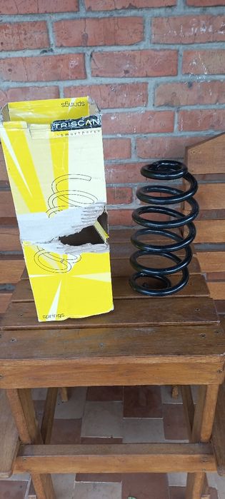 Пружина ауді а4 нова