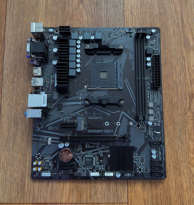 Gigabyte B550M S2H