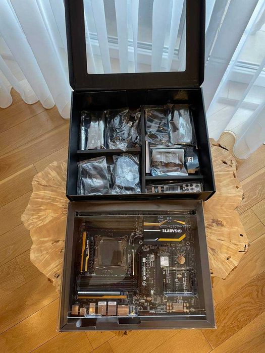 ТОП! Нові! Материнські плати Gigabyte GA-X99-UD5 WIFI lga 2011-3