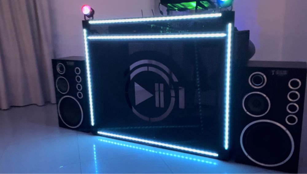 Stół, stanowisko dla DJ-a