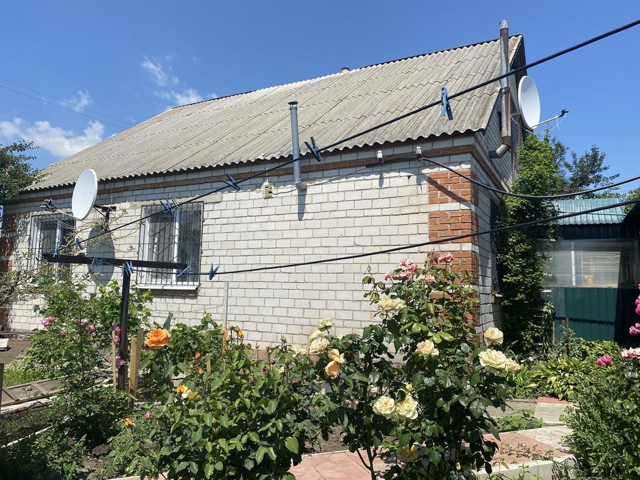 Продається будинок в затишному містечку Нові Санжари