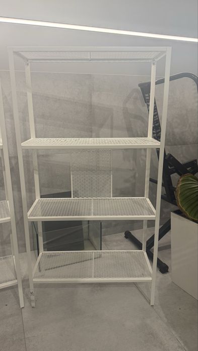 biały regał IKEA BAGGEBO metalowy na rośliny | bardzo dobry stan