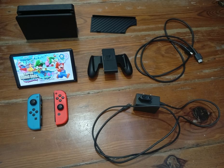 Nintendo Switch OLED Completa + Caixa + Capa + Película