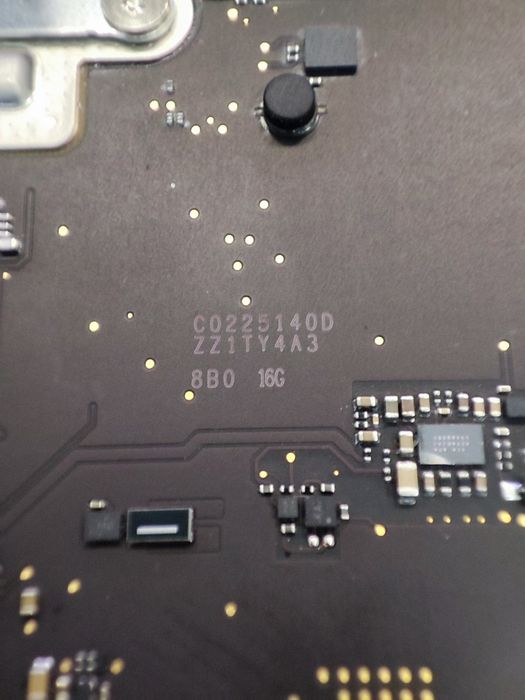 Нерабочие материнский платы для ноутбуков.