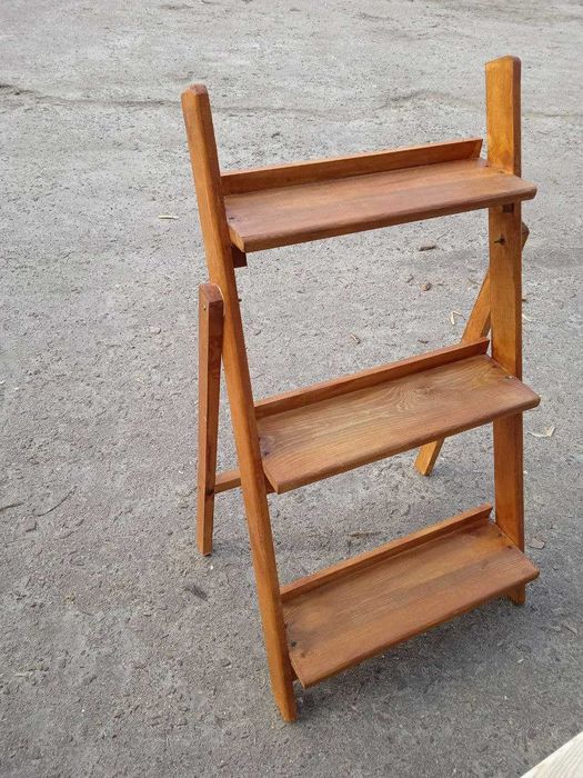 Столярные изделия под заказ, двери, кровати, лестницы в дом, беседки +