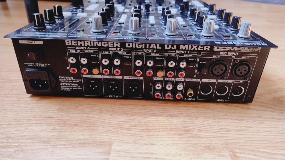 Mikser Behringer ddm 4000 jak nowy