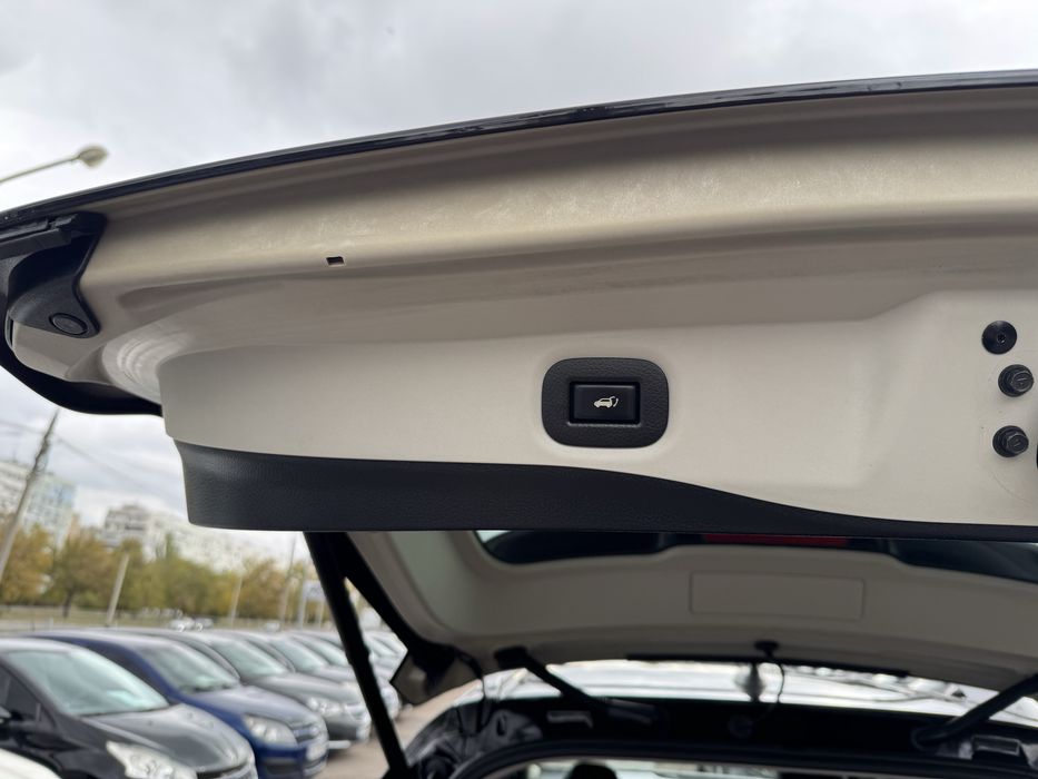 Продам Nissan Rogue SL