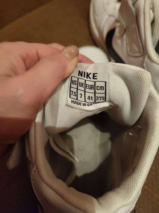 Nike високі кросівки без утеплення, розмір 39, стан гарний